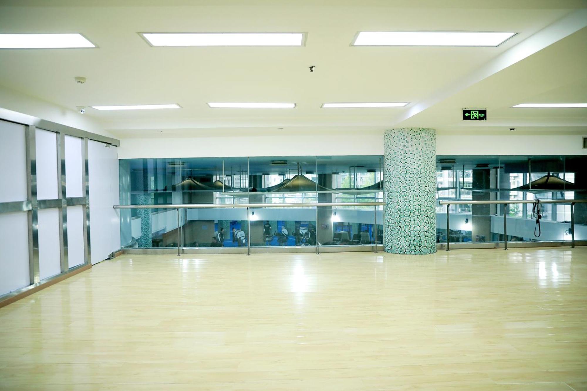 Holiday Inn Chongqing Guanyinqiao By Ihg Dış mekan fotoğraf